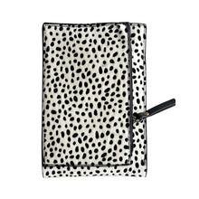 Load image into Gallery viewer, THSB1008: White: Animal Print Cross Bag