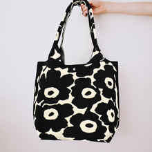 Load image into Gallery viewer, THSB1051: Black Off White: Floral Tote Bag