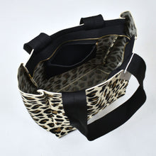 Load image into Gallery viewer, THSB1056: Tan: Leopard Jacquard Tote Bag