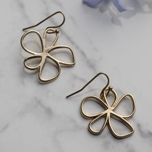 Load image into Gallery viewer, THSE1058: Gold: Floral Earrings
