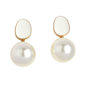 Pretty Pearl Earrings | Cream