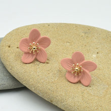 Load image into Gallery viewer, THSE1070: Rose Pink: Flower Petals Earrings