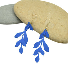 Load image into Gallery viewer, THSE1090: Navy: Leaf Drop Earrings