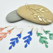 Load image into Gallery viewer, THSE1092: Green: Leaf Drop Earrings