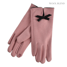 Load image into Gallery viewer, THSG1085: Pink: Flat Bow Gloves