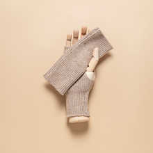 Load image into Gallery viewer, THSG1122: Oat: Ribbed Fingerless Gloves
