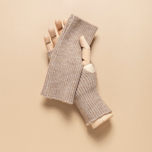 Load image into Gallery viewer, THSG1122: Oat: Ribbed Fingerless Gloves