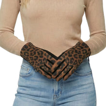 Load image into Gallery viewer, THSG1145: Camel: Luxe Leopard Gloves