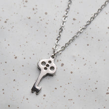 Load image into Gallery viewer, THSJ1104: Key to My Heart: Silver