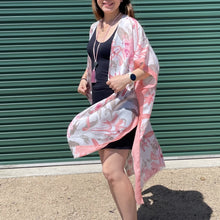 Load image into Gallery viewer, THSK1062: White: Floral Print Kimono