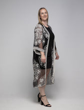 Load image into Gallery viewer, THSK1066: Black: Floral Lace Kimono