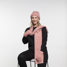 Load image into Gallery viewer, THSS2552GX: Blush Pink : Braid Knit Gloves
