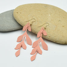 Load image into Gallery viewer, THSE1091: Pink: Leaf Drop Earrings
