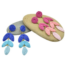 Load image into Gallery viewer, THSE1097: Rose Pink: Woven Raffia Earrings
