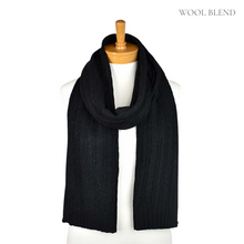 Load image into Gallery viewer, Braid Knitted Scarf | Black
