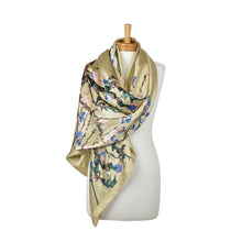 Load image into Gallery viewer, THSS2947: Pale Gold: Kyoto Cherry Blossoms Scarf
